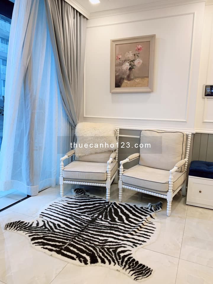 Cho thuê căn hộ 2pn, 2wc tầng cao view đẹp, full nội thất cao cấp tại Vinhomes Golden River