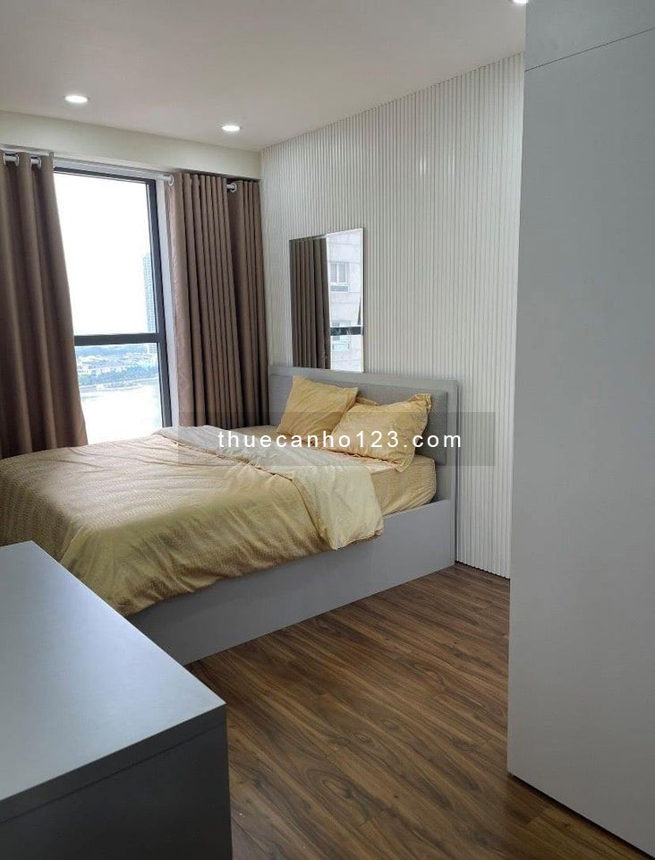 Cho thuê căn hộ Vinata Tower tầng trung thoáng mát, diện tích 96m2, 3 phòng ngủ. Giá mềm