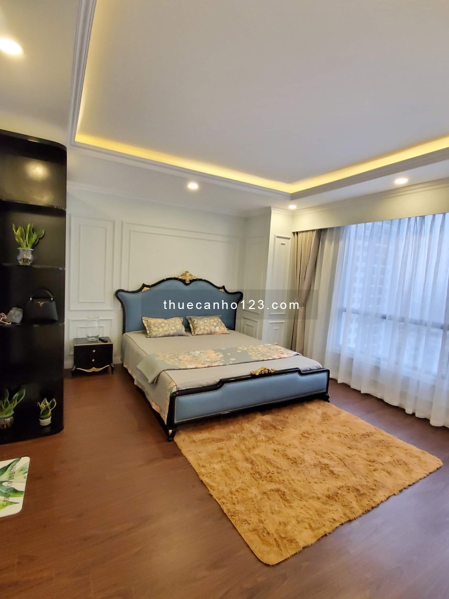 Cho thuê căn hộ 2 phòng ngủ tòa T18 chung cư Times cityBan công Nam mát mẻ, view bể bơi