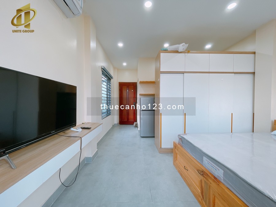 Studio Ban Công full nội thất ngay Sân Bay