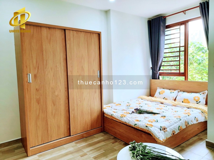 Studio Full nội thất, ban công, cửa sổ, ở 126 Tôn Thất Đạm, Quận 1, mất 5ph đến phố đi bộ Nguyễn Huệ