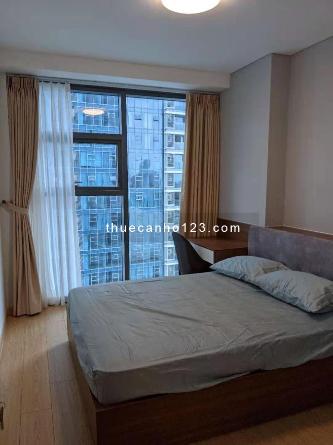 Căn hộ 2 phòng ngủ cho thuê giá tốt hiện tại Sunwah Pearl Bình Thạnh