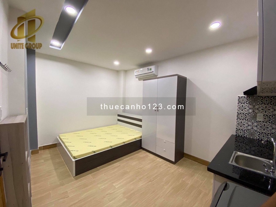 STUDIO/Ban công, Nguyễn Công Hoan, Phú Nhuận, Gần Phan Đăng Lưu giao Vạn Kiếp, full nội thất mới