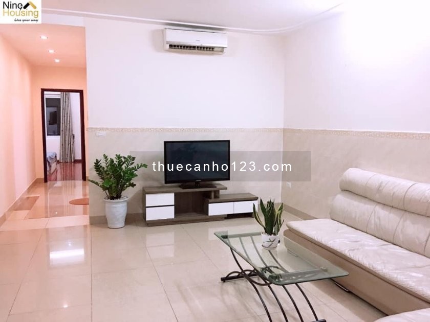 Cho thuê căn hộ 70m2 gồm 2 ngủ 1 khách ở ngõ 34 Âu Cơ, Tây Hồ. ib trực tiếp hoặc gọi 0336902722