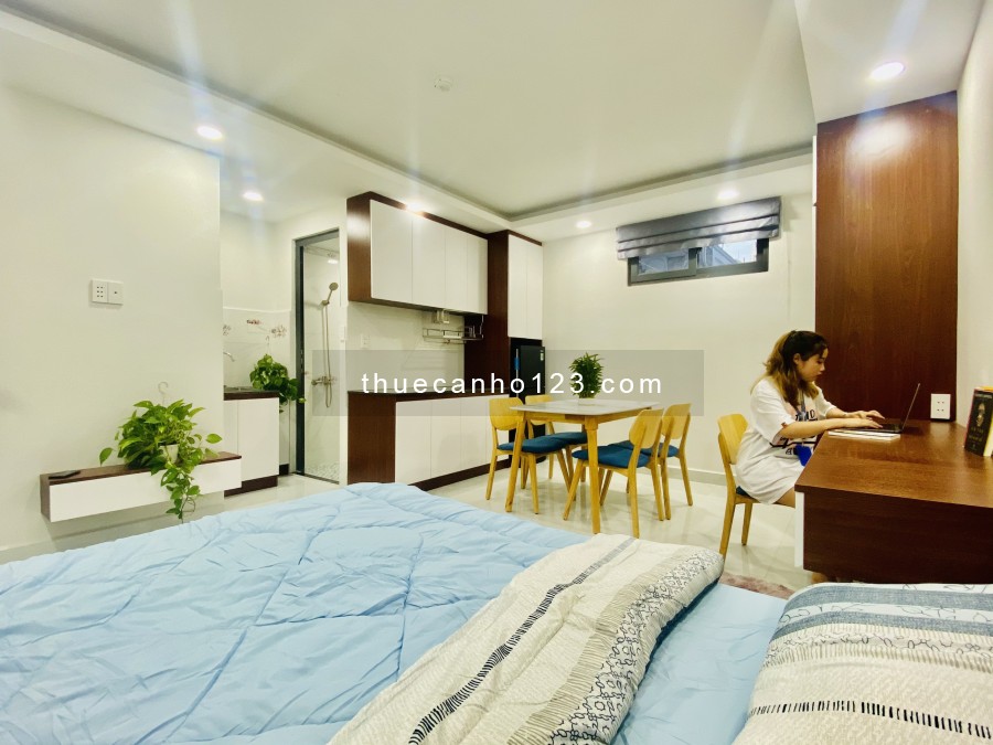 Cho thuê căn hộ Thích Quãng Đức, dạng studio full nội thất, gần sân bay Tân Sơn Nhất