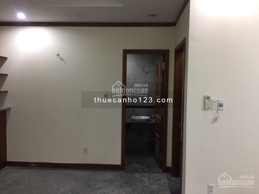 Trống căn hộ 2PN ở chung cư Phú Hoàng Anh cho thuê giá rẻ 8 tr/th - 0903388269