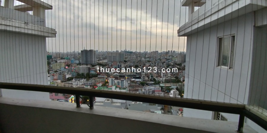 Cho thuê căn hộ Phú Thạnh, diện tích rộng, thoáng mát, 2 pn, giá 7tr4. Liên hệ: Chị Tú - 0706699393