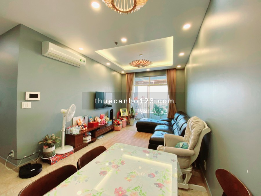 Phú Nhuận, cho thuê căn 2PN 71m2 Full nội thất. Đón nắng sáng, tầng trung giá chỉ 20 triệu/tháng