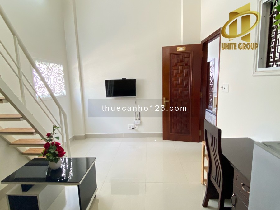 Cho thuê căn hộ dịch vụ quận 7, Duplex full nội thất HHT Full House