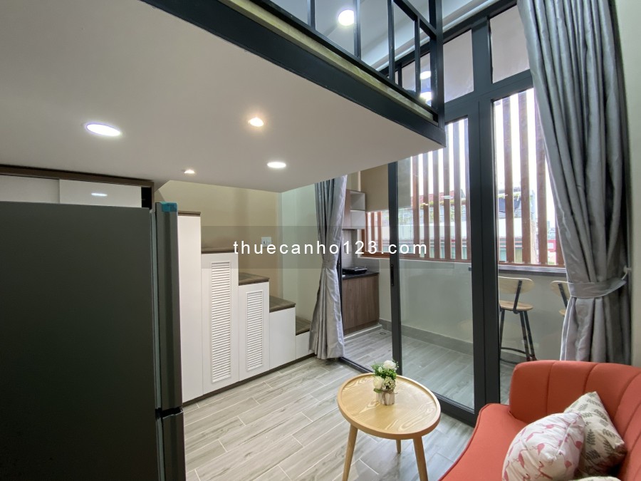 Căn hộ Duplex full nội thất - HỒ VĂN HUÊ - ban công, khu bếp đặt riêng