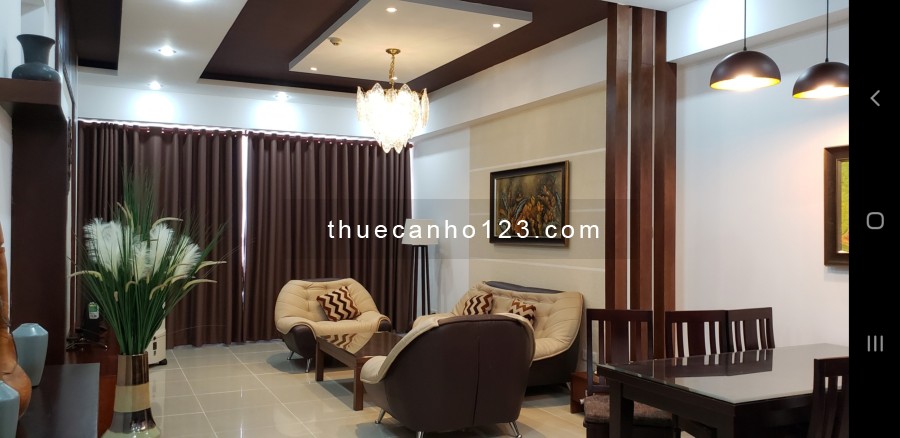 Cho thuê căn hộ 3PN, 136m2, view Landmark 81 dự án Saigon Pearl, giá tốt nhất thị trường.