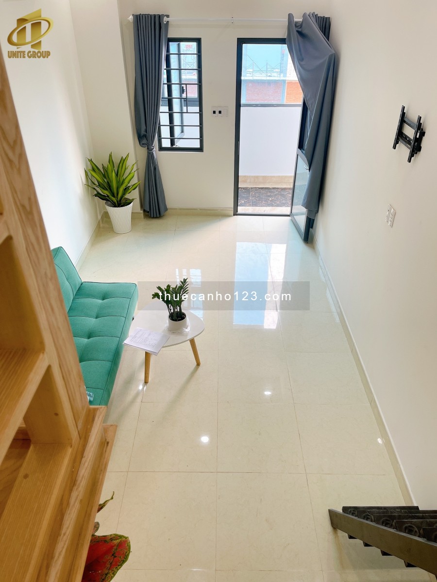 Duplex Full nội thất, Ban công, mới xây, hỗ trợ cọc, đón sinh viên