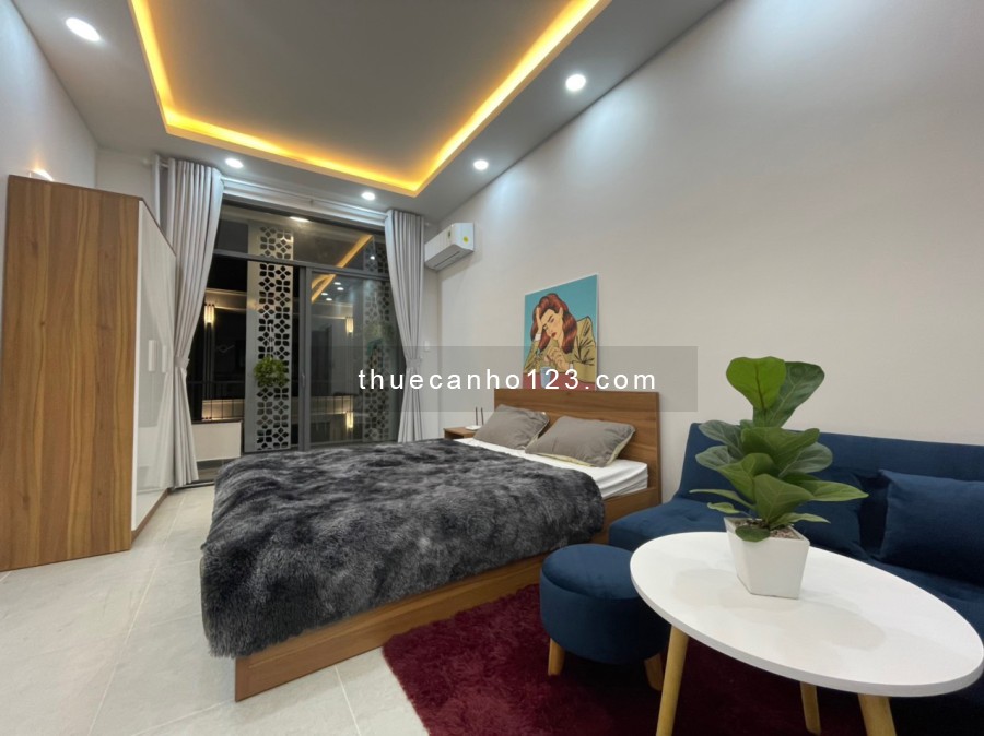 Cho thuê căn hộ Quận 3, Lê Văn Sỹ, BAN CÔNG, 30M2, Gần Trần Quốc Thảo, Hồ con rùa