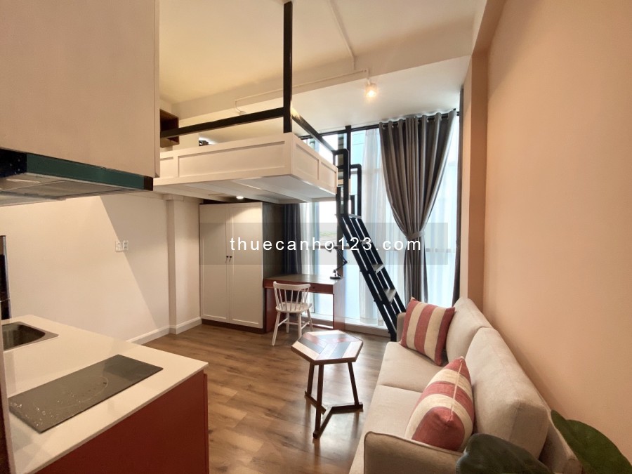 Duplex bancong cửa sổ chill phết Q7 Crescent hỗ trợ cọc