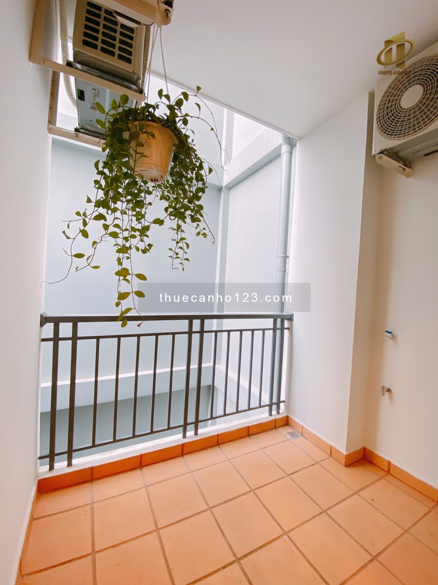 Căn Hộ Mới Xây 100%, Nội Thất Sịn Sò, Ban Công Thoáng Mát Ngay Quận 3