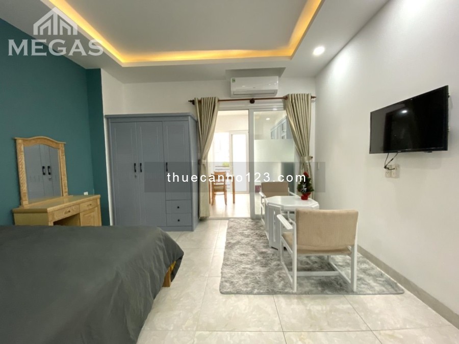 1 phòng ngủ,studio Sân Bay ban công full nội thất 30m2 gần công viên Hoàng Văn Thụ