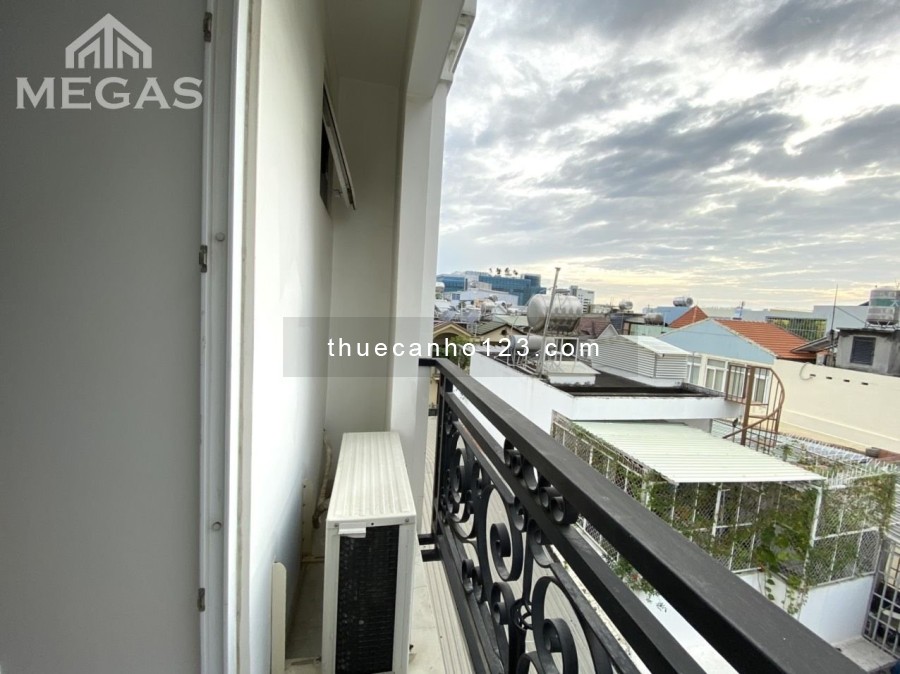 1 phòng ngủ,studio Sân Bay ban công full nội thất 30m2 gần công viên Hoàng Văn Thụ