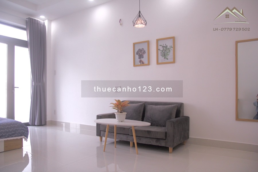 Căn hộ mặt tiền Lê Thúc Hoạch, FULL nội thất cao cấp, Ban công to, phòng to 45m2