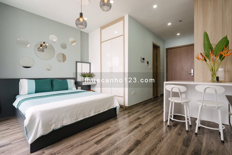 Cho thuê căn hộ 2 phòng ngủ, 2 vệ sinh, 1 phòng khách chung cư Vinhomes Green Bay