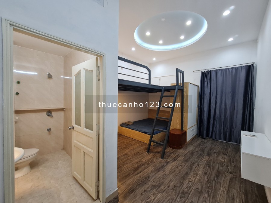 Căn hộ duplex 50m2 - bếp tách riêng biệt - full nội thất - gần sân bay