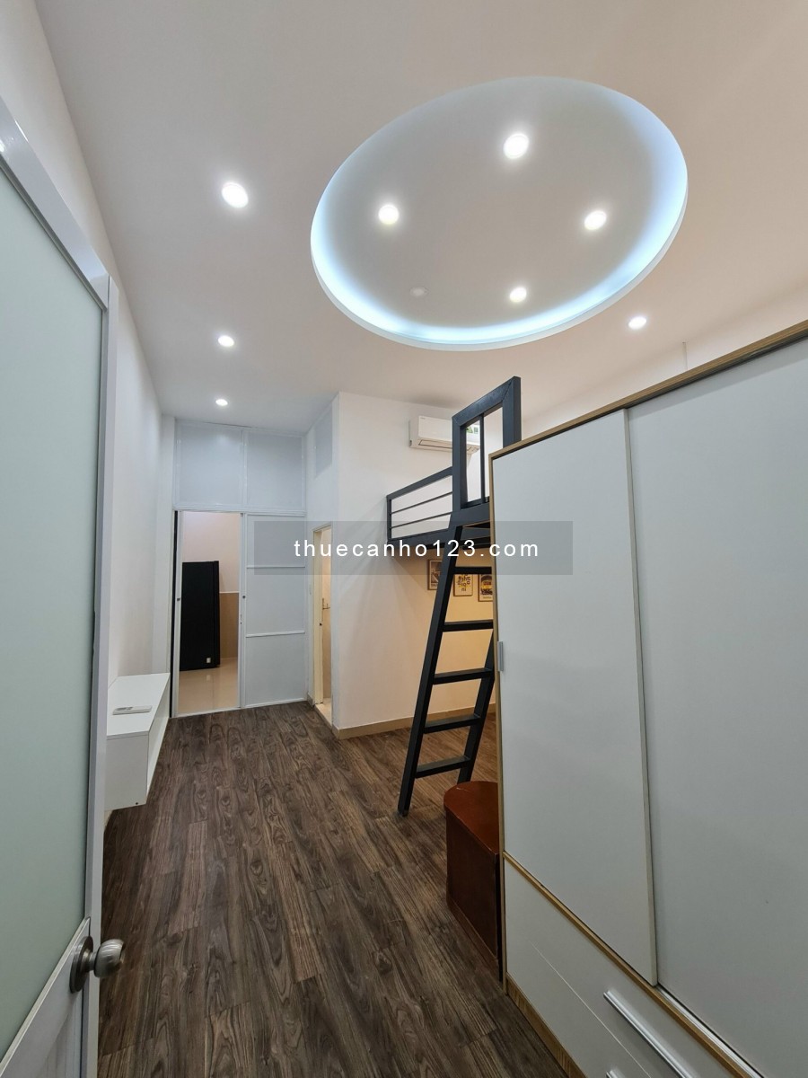 Căn hộ duplex 50m2 - bếp tách riêng biệt - full nội thất - gần sân bay