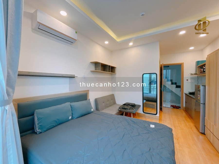 Căn hộ studio ban công - full nội thất - gần hồ bơi Rạch Miễu