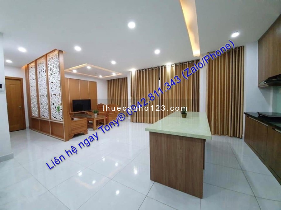 Cho thuê căn hộ 2 phòng ngủ / 2WC DT 105m2 tầng cao full tiện nghi 18 Triệu / Tháng Tel 0942811343