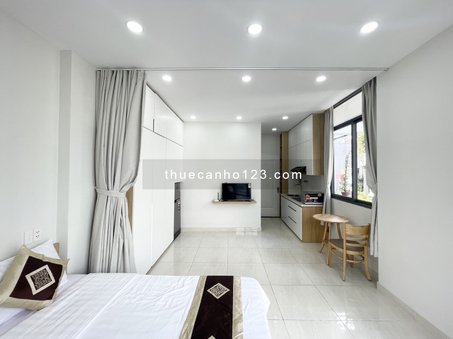 Studio Bancong Full Nội Thất Sân Bay. ️ Zalo & Call : 0337.740.470 ( Henry ) để được tư vấn