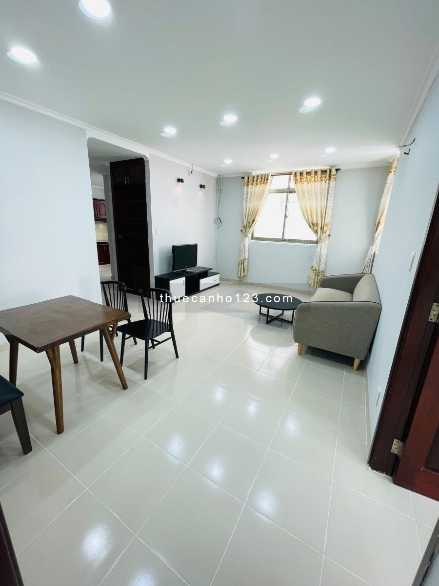 Cho thuê căn hộ trung tâm Q3 giá siêu rẻ 10tr, 2PN-2WC, nội thất cơ bản. Nhà trống dọn vào ngay
