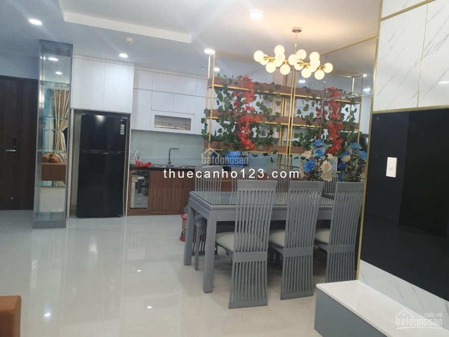 Cho thuê căn hộ Phú Đông Premier 70m2, 2PN, có máy nước nóng, 6tr/th. LH 0932139007