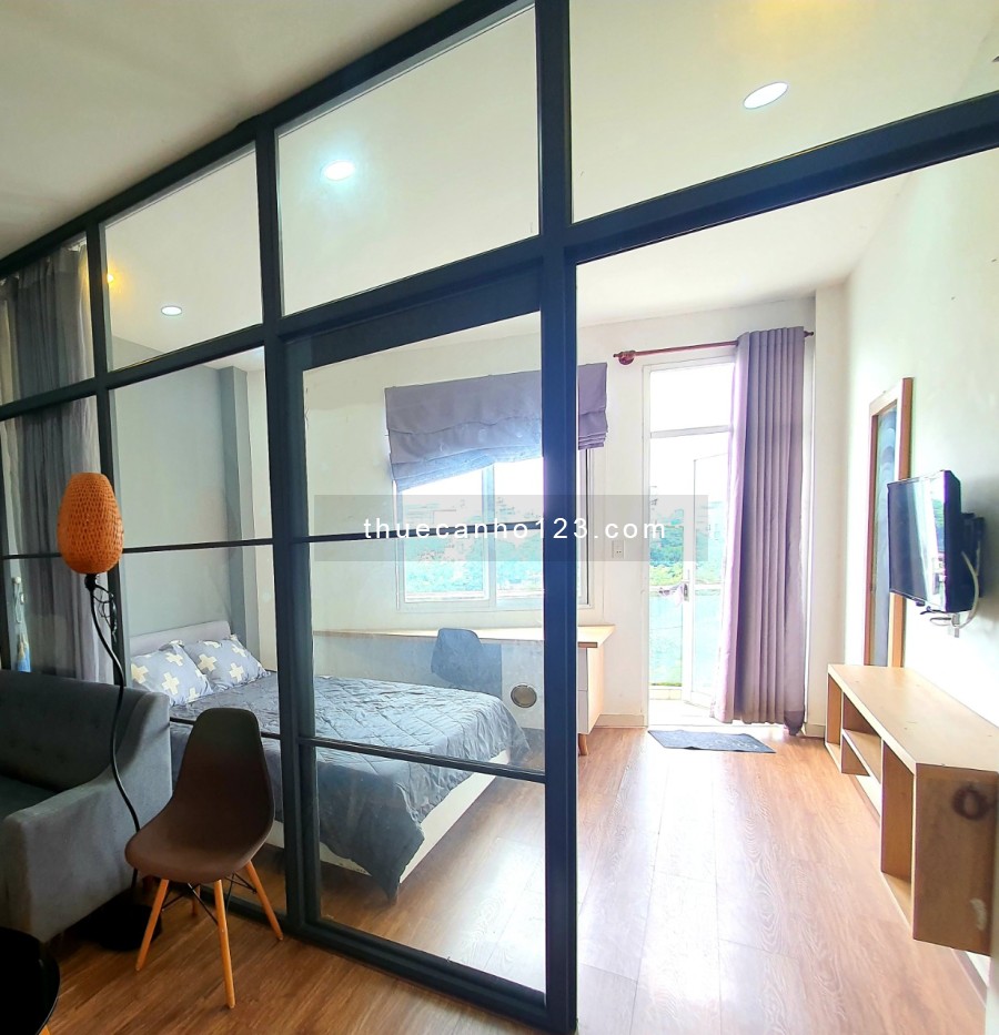 Căn hộ 40m2 Full nội thất mới đẹp, 1PN RIÊNG có ban công view sông Quận 3
