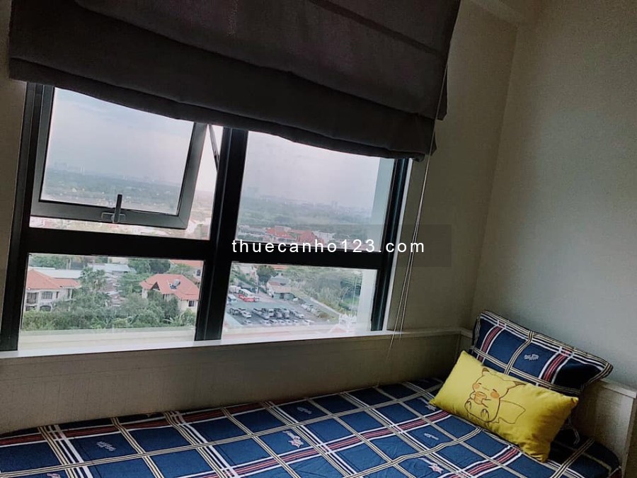 Cho thuê căn hộ đẹp xuất sắc 72m2 tại Masteri Thảo Điền view thấy toàn biệt thự sang chảnh.