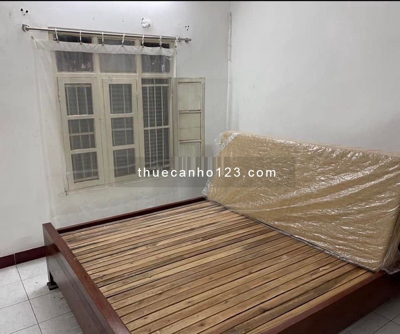 Cho thuê chung cư Tập thể Bách Khoa Hai Bà Trưng 2PN, 60m2 chỉ 6tr/th