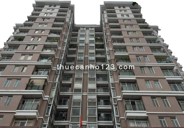 Cho thuê căn hộ chung cư Thuận Việt Q11.130m,3PN,có sân vườn,không nội thất.13tr/th
