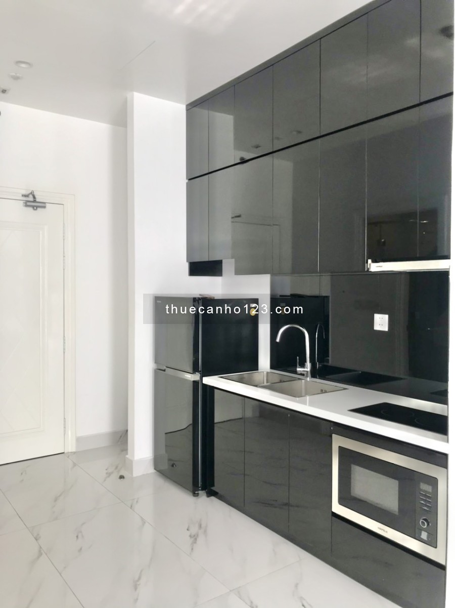 Căn hộ 2 phòng ngủ smart home thông minh cực kỳ sang trọng tại quận 1