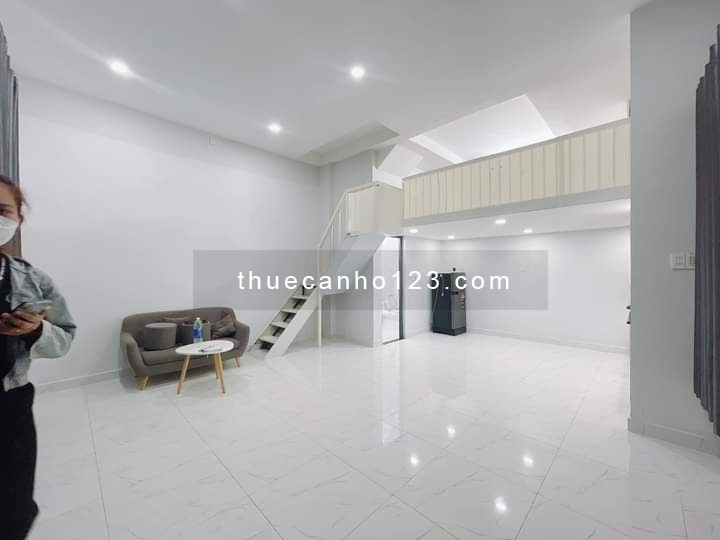 Duplex cao, rộng 55m2, không gian cực thoáng ngay trung tâm q4