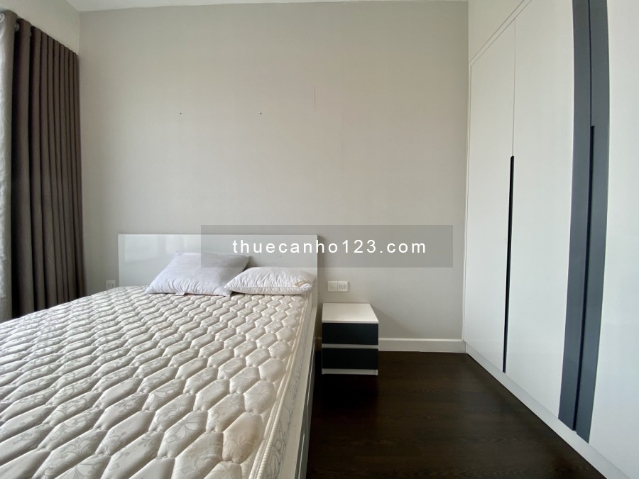 Cho thuê căn hộ 2 phòng ngủ, diện tích 82m2 tại chung cư RiverGate View Bitexco