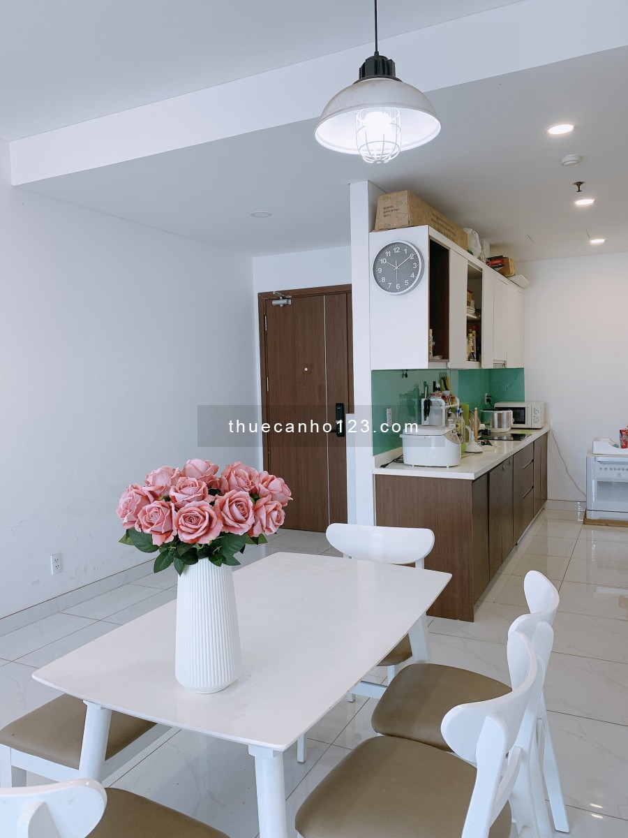 Cho thuê căn hộ chung cư Hưng Phát sliver star 3PN 2 WC, nội thất đầy đủ tiện nghi