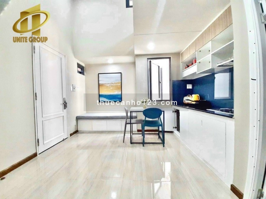 Căn hộ Kola Apartment hồ bơi vô cực. Liên hệ : 0849002312 Hoàng ( zalo ) hoặc ib trực tiếp cho mình