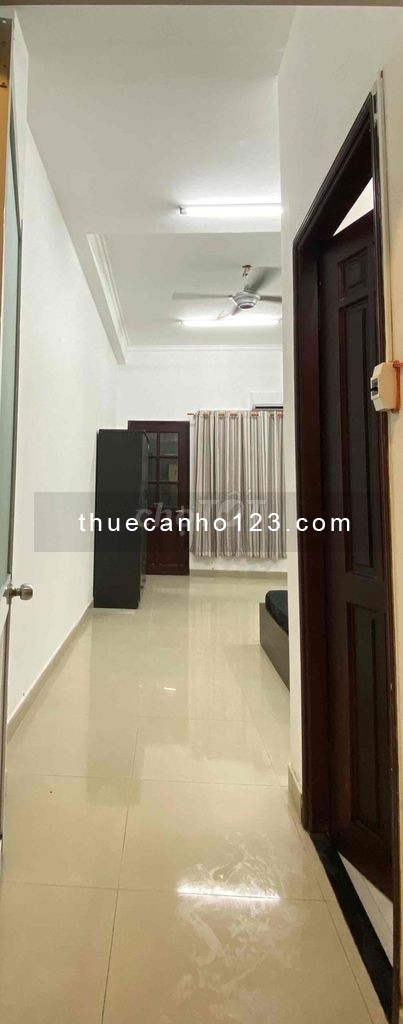 Trống cho thuê căn hộ 1PN dt 35m2 chung cư Vinhomes Central Park giá rẻ 6,9 tr/th