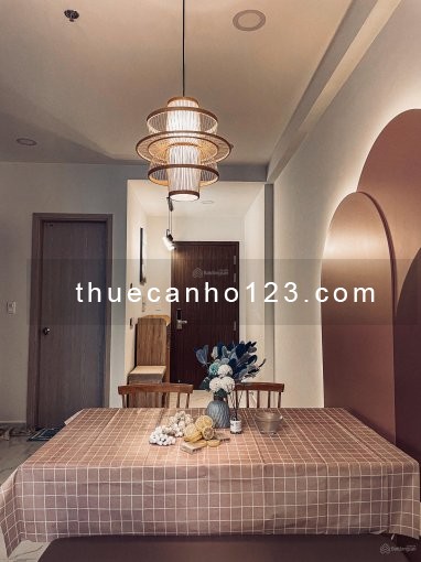 Cho thuê căn hộ Charm Plaza 70m2, 2PN, full nt, giá 12.5 triệu/tháng. LH 0898936839