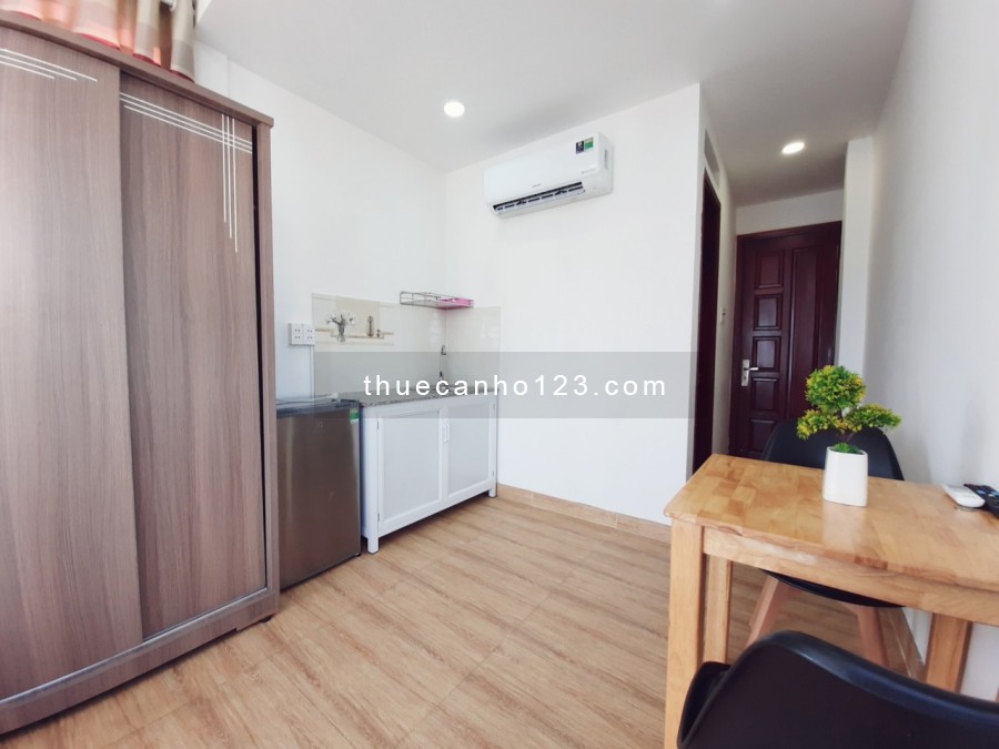 Siêu phẩm tràn đầy ánh sáng tự nhiên, Full nội thất gần Bệnh viện Từ Dũ Q3 giáp Q1