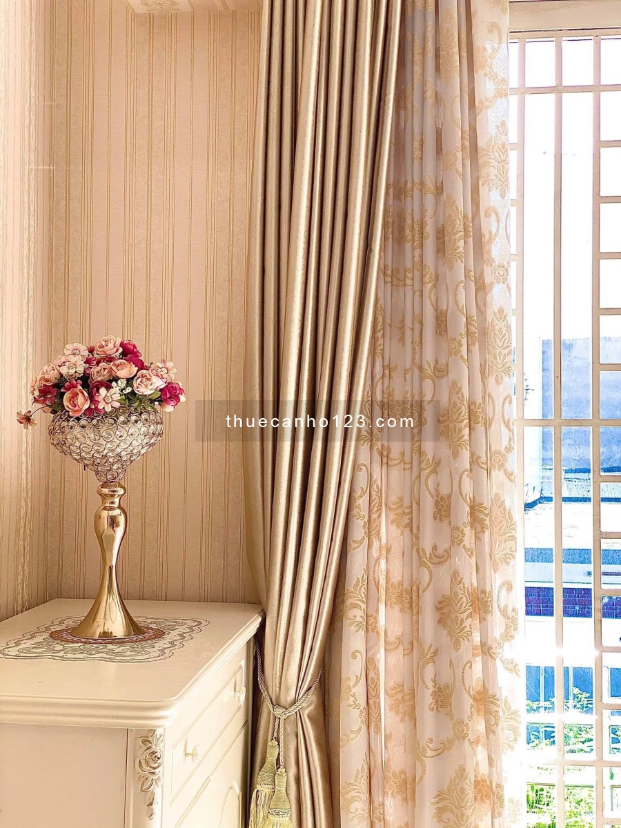 Cho thuê căn hộ cao cấp, full nội thất trên đường Lê Lai trung tâm Quận 1