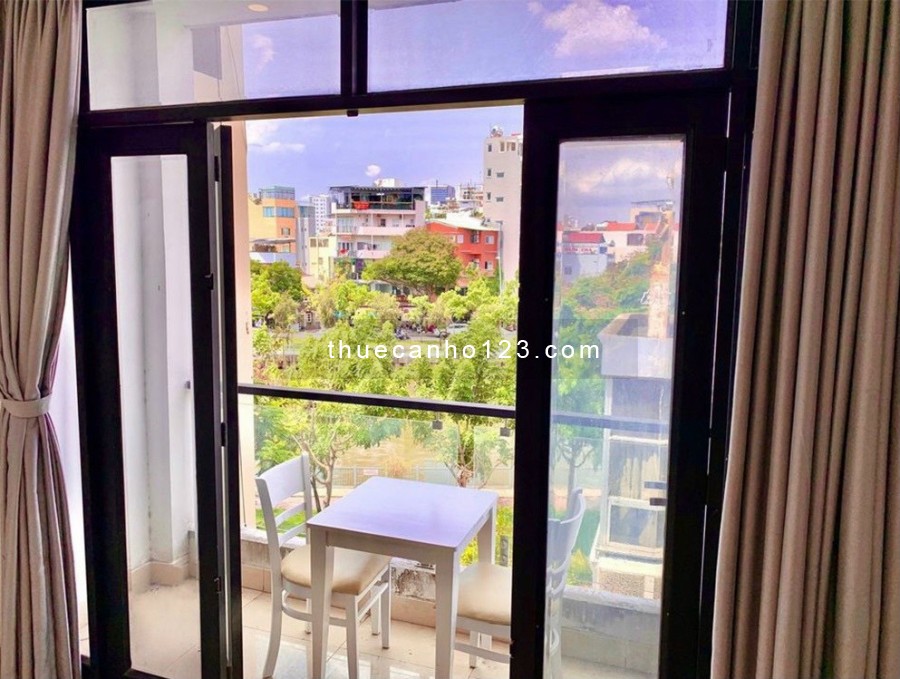 Nhanh nhanh chốt ngay Phòng ban công ngay trung tâm Quận 3, Giá siêu hạt dẽ