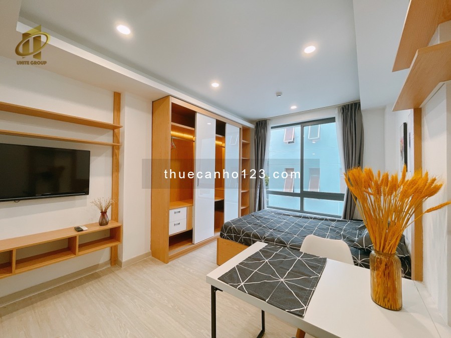 Căn hộ full dịch vụ cao cấp có 1 0 3 tại Quận 1
