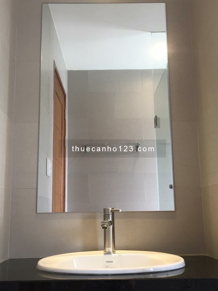 Căn hộ FULL nội thất có máy giặt riêng ngay Q1