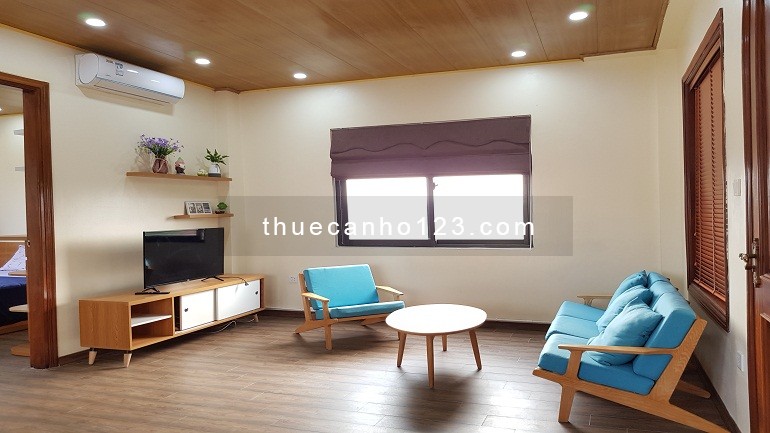 Cho thuê căn hộ dịch vụ giá rẻ tại Đặng Thai Mai, Tây Hồ, 50m2, 1PN, đầy đủ nội thất