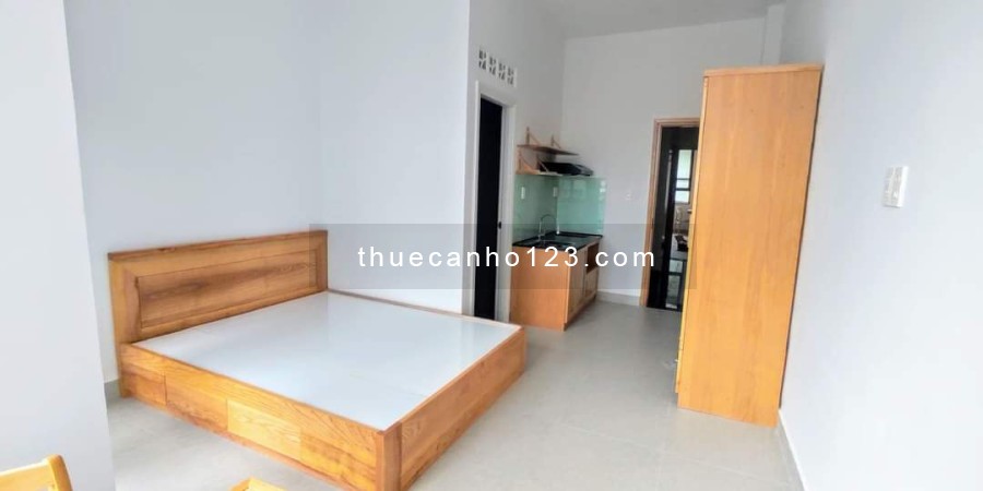 Service Apartment Ban công thoáng ngay chợ Thảo Điền (vài phút đến tt)