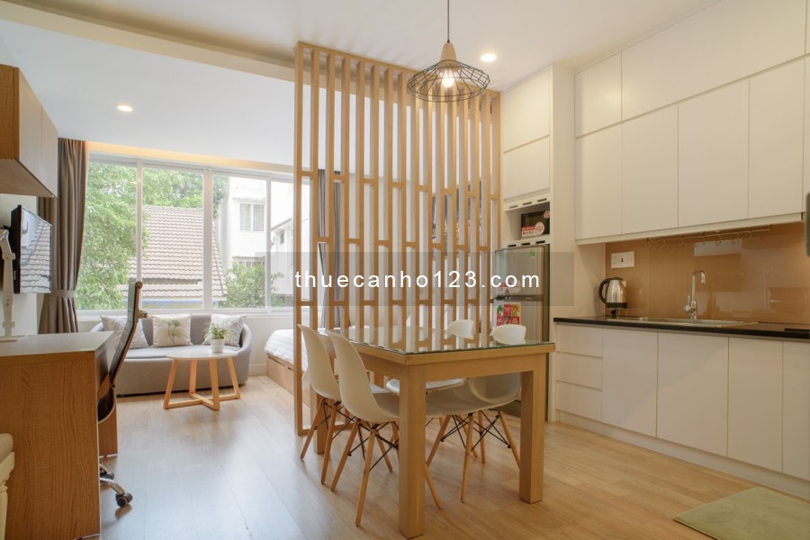 Căn hộ cao cấp - Trung tâm Quận 3 - Phòng ngủ vách ngăn bếp xịn xò - Cao Thắng.