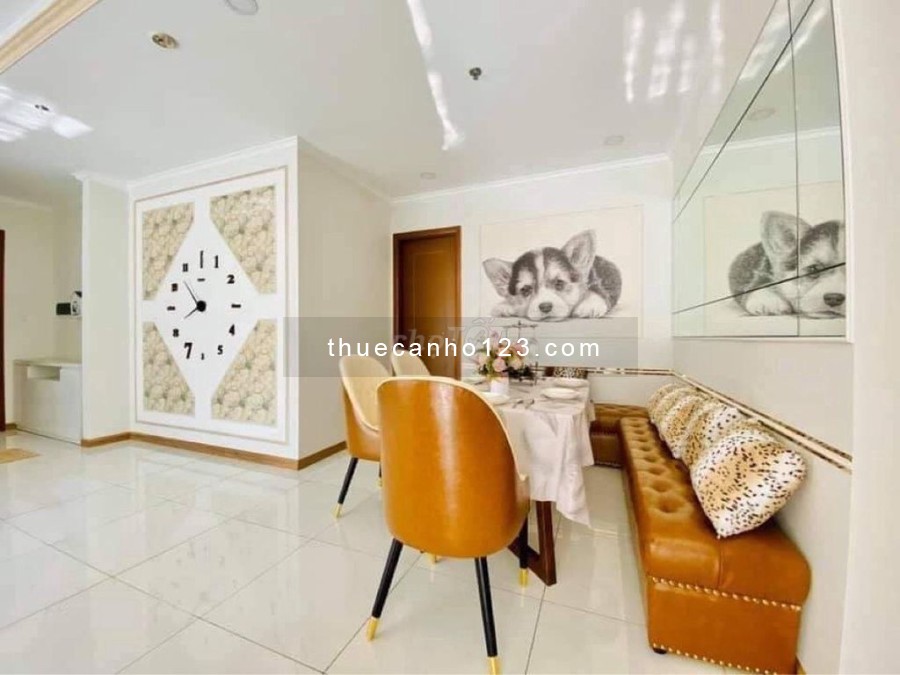 Cần cho thuê căn hộ 3PN cc Vinhomes Central Park Bình Thạnh giá rẻ 30 tr/th - lh 0936535696